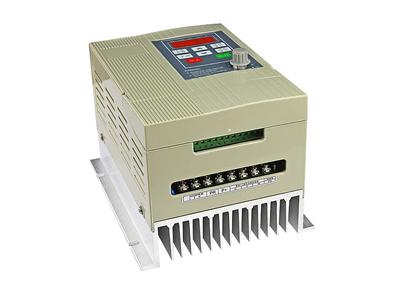 3000H雕刻機(jī)變頻器，雕刻機(jī)主軸變頻器，變頻器生產(chǎn)廠家，變頻器價(jià)格